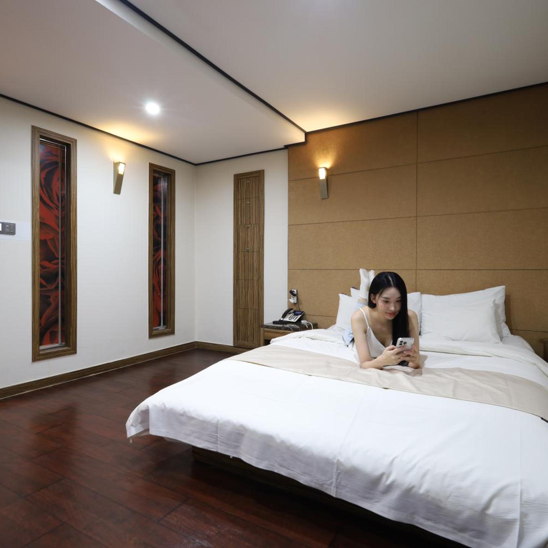 Hotel Flower 13/72