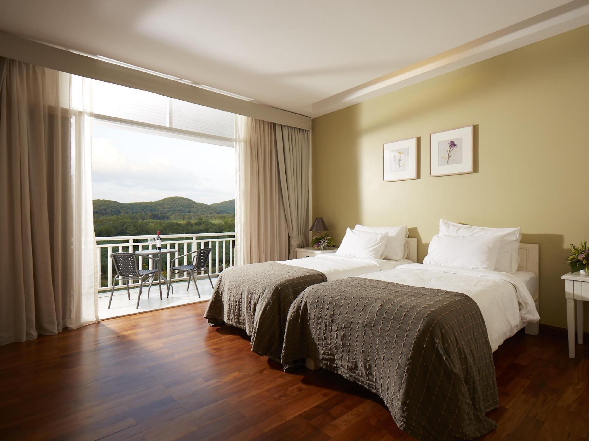 Santosha Health & Lifestyle Resort 8/58