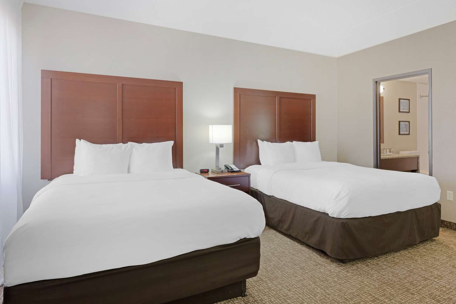 SUITE, 2 QUEEN BEDS