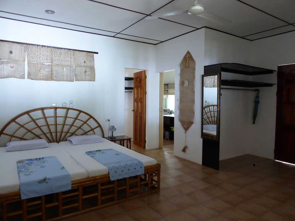 Marcosas Cottages Resort 21/68