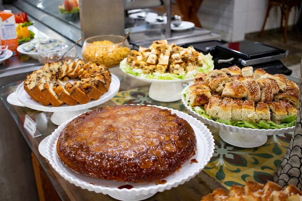 restaurant-cafeteria