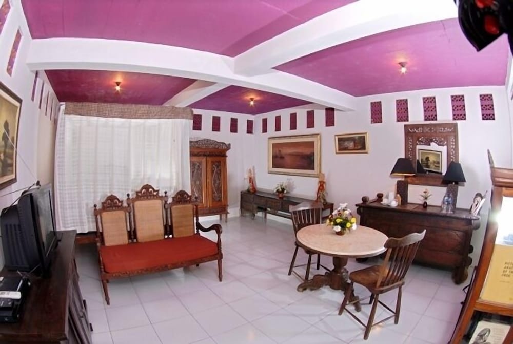 Hills Joglo Villa 25/50