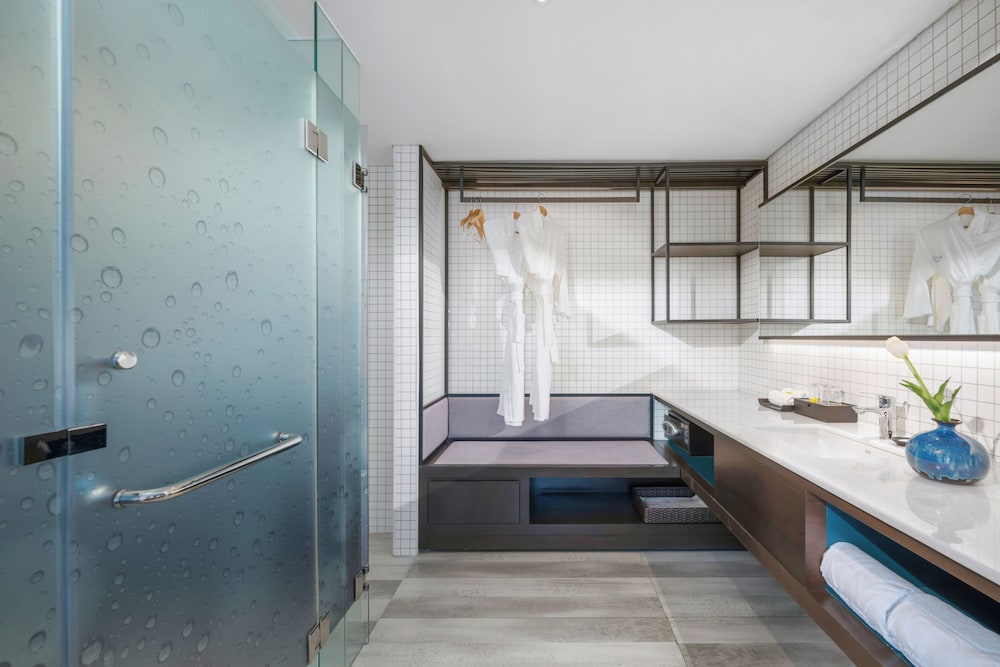 Satya Danang Hotel 48/50
