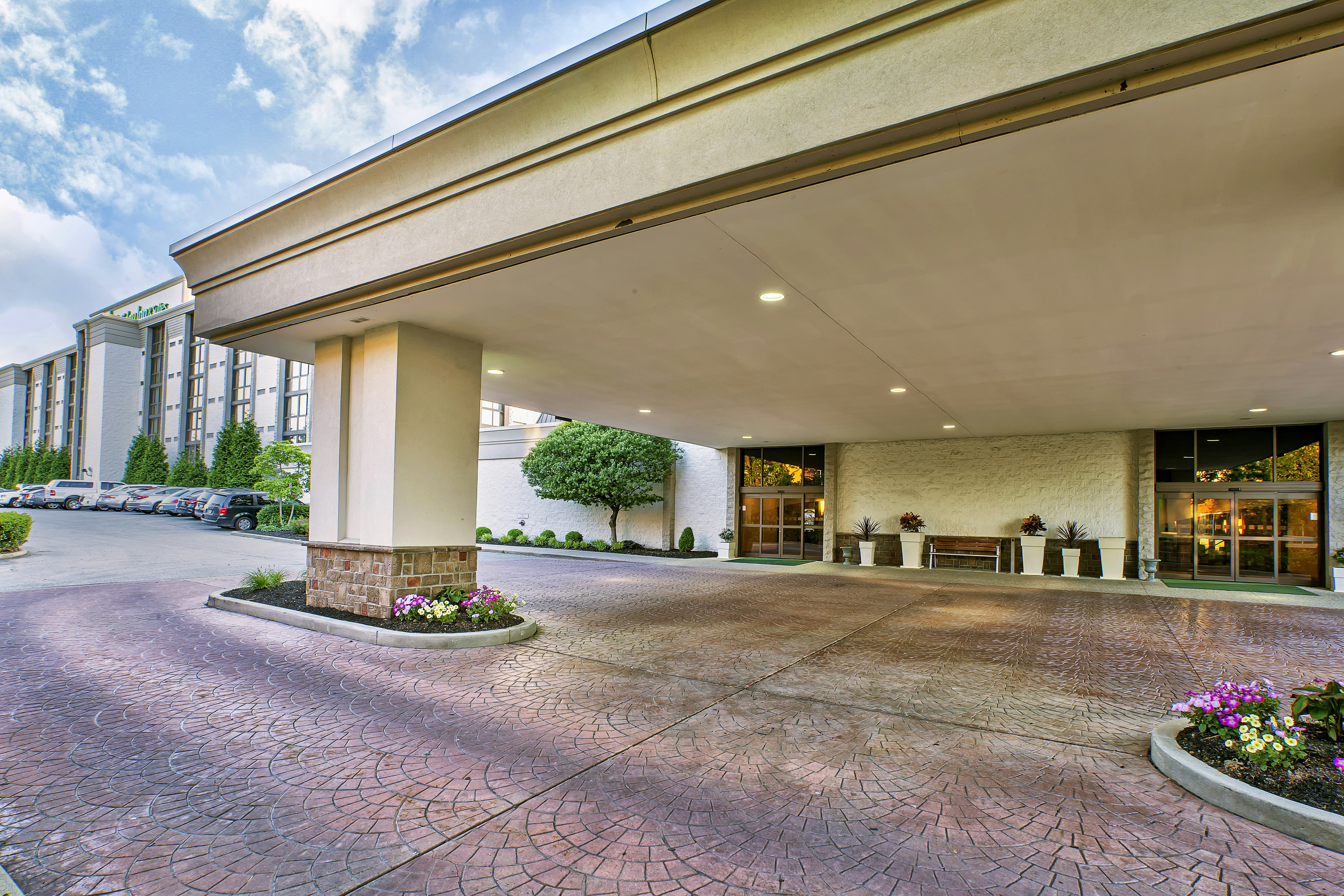 Holiday Inn Hotel and Suites Cincinnati-Eastgate(I-275e) 35/39