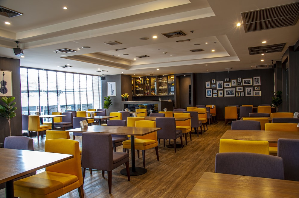 Le Cassia Hotel 40/49