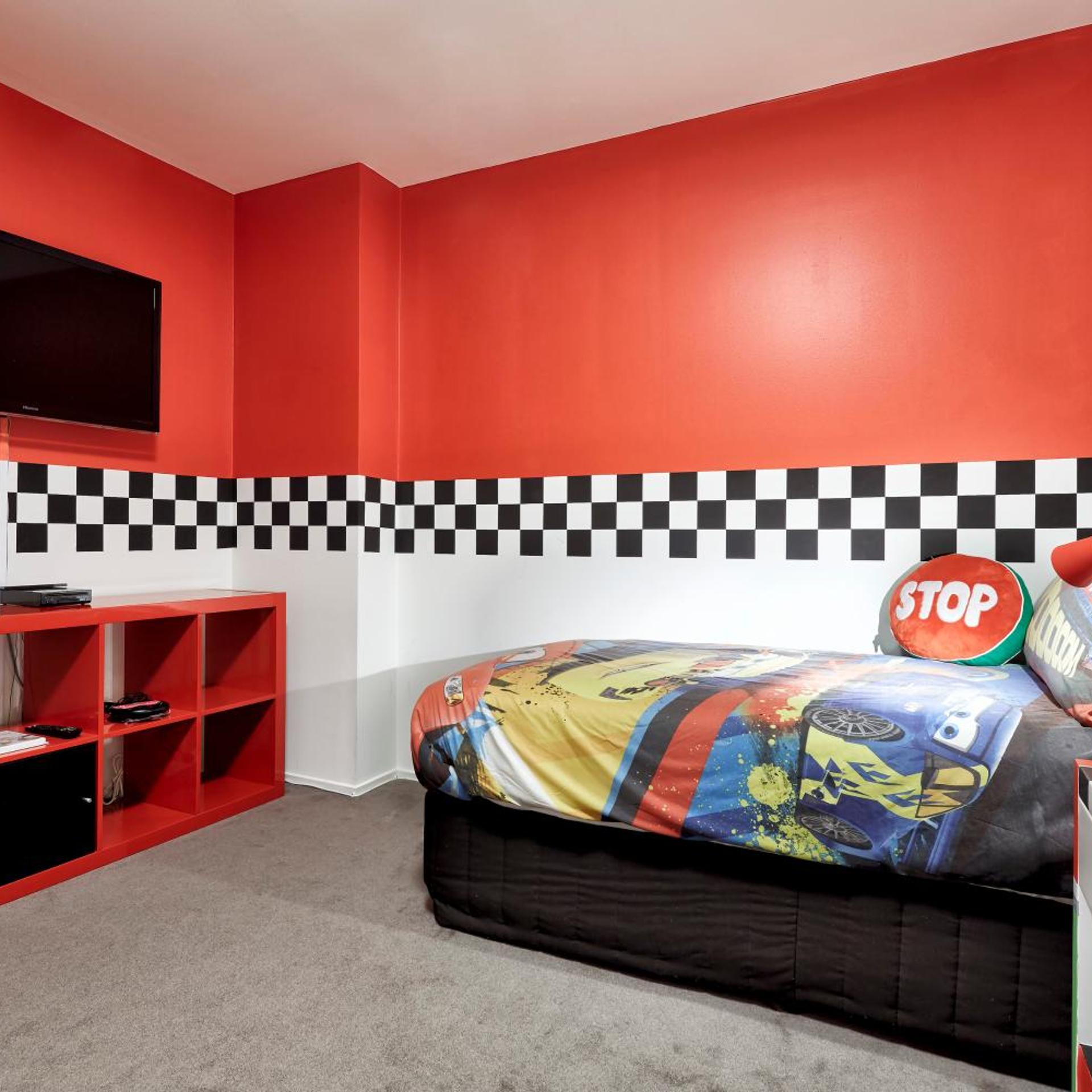 2 Bedrooms, Theme, Family, Apartment