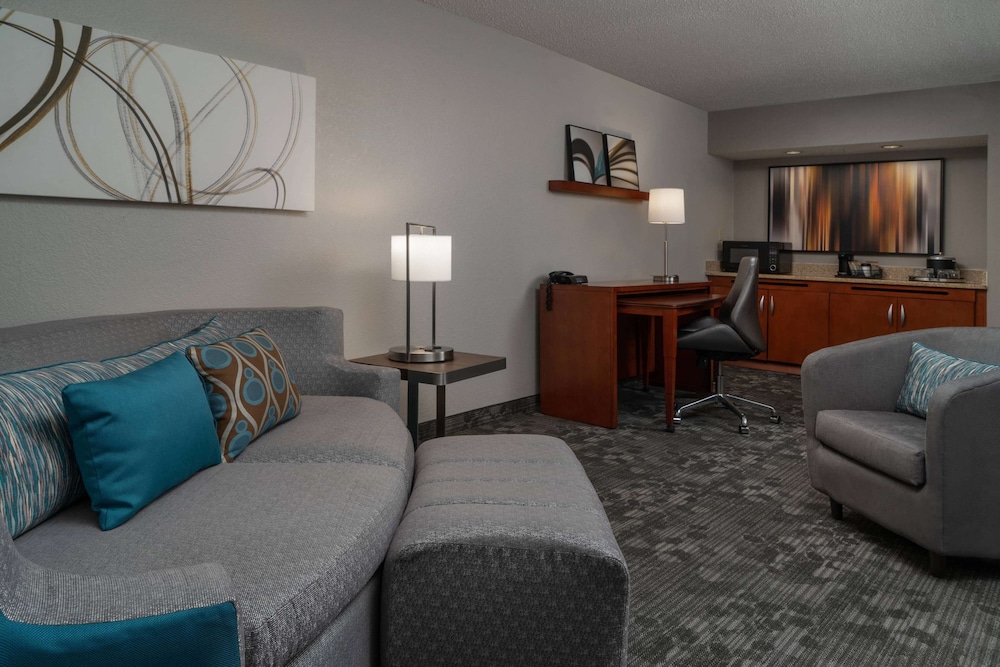 Sonesta Select Chattanooga Hamilton Place 20/34