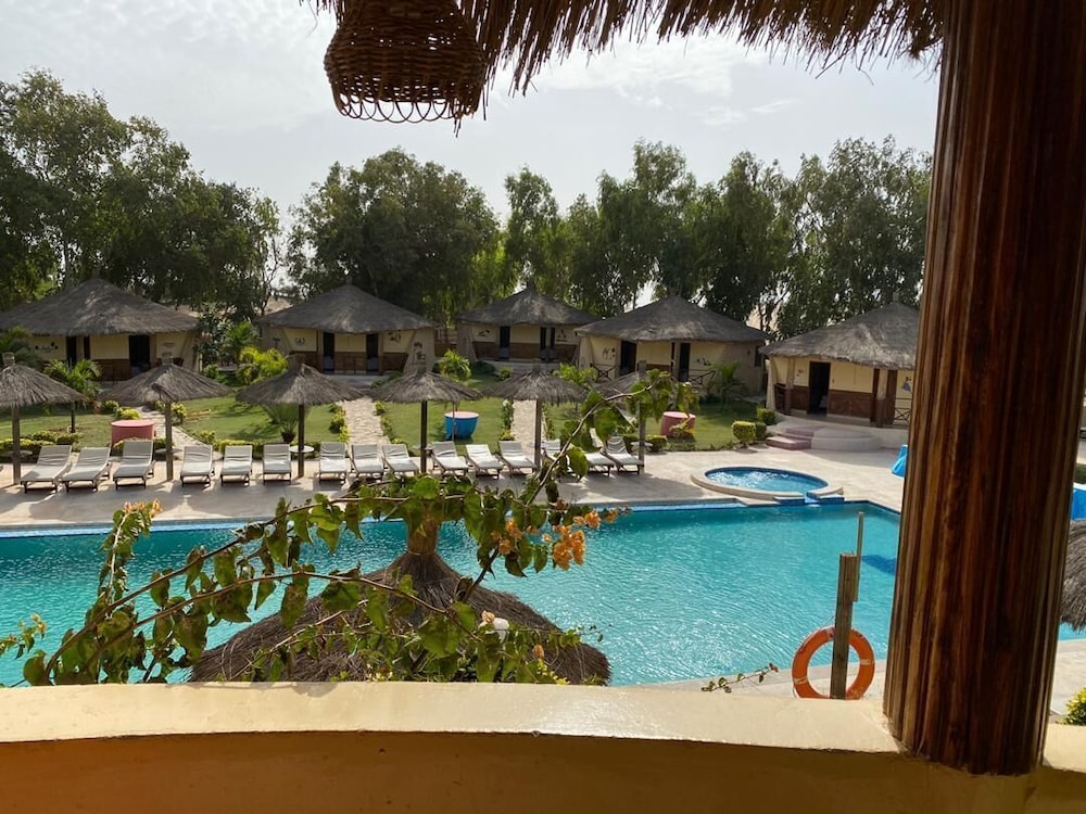 Hotel & Campement du Lac Rose 12/14