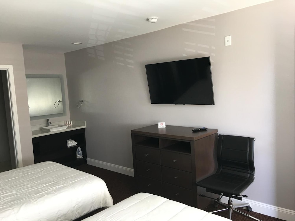 Vallejo Inn 5/27