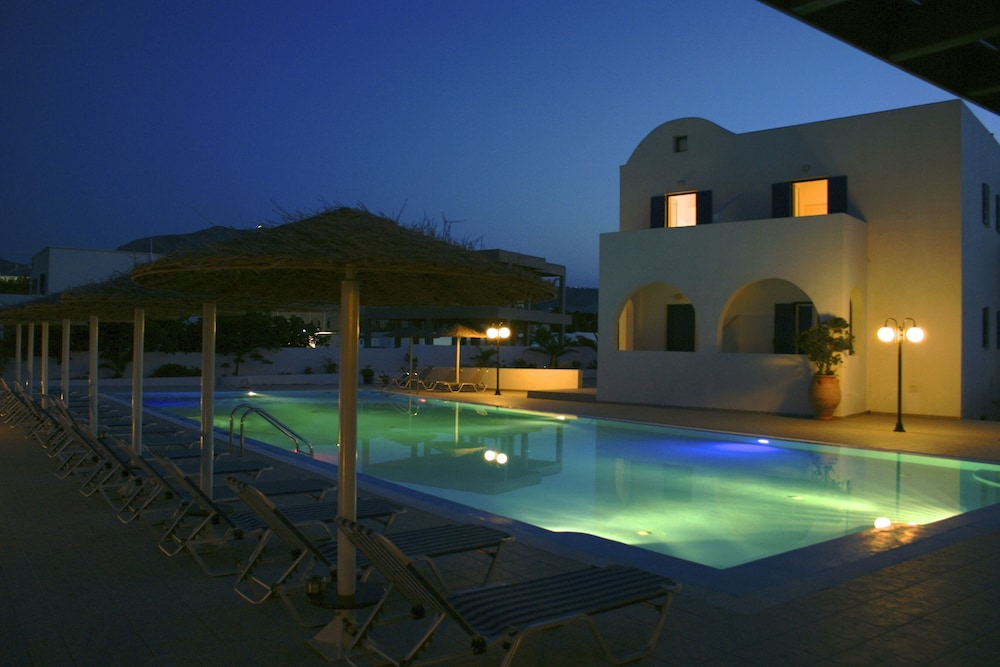 Blue Bay Villas Santorini 34/38