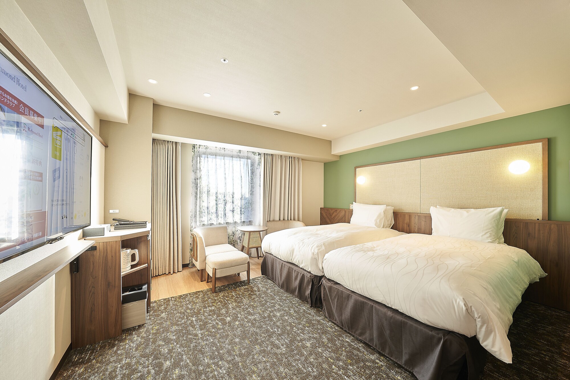 غرفة بسريرين منفصلين مع سرير إضافي للمدخنين، Keisei Richmond Hotel Tokyo Kinshicho 2/10