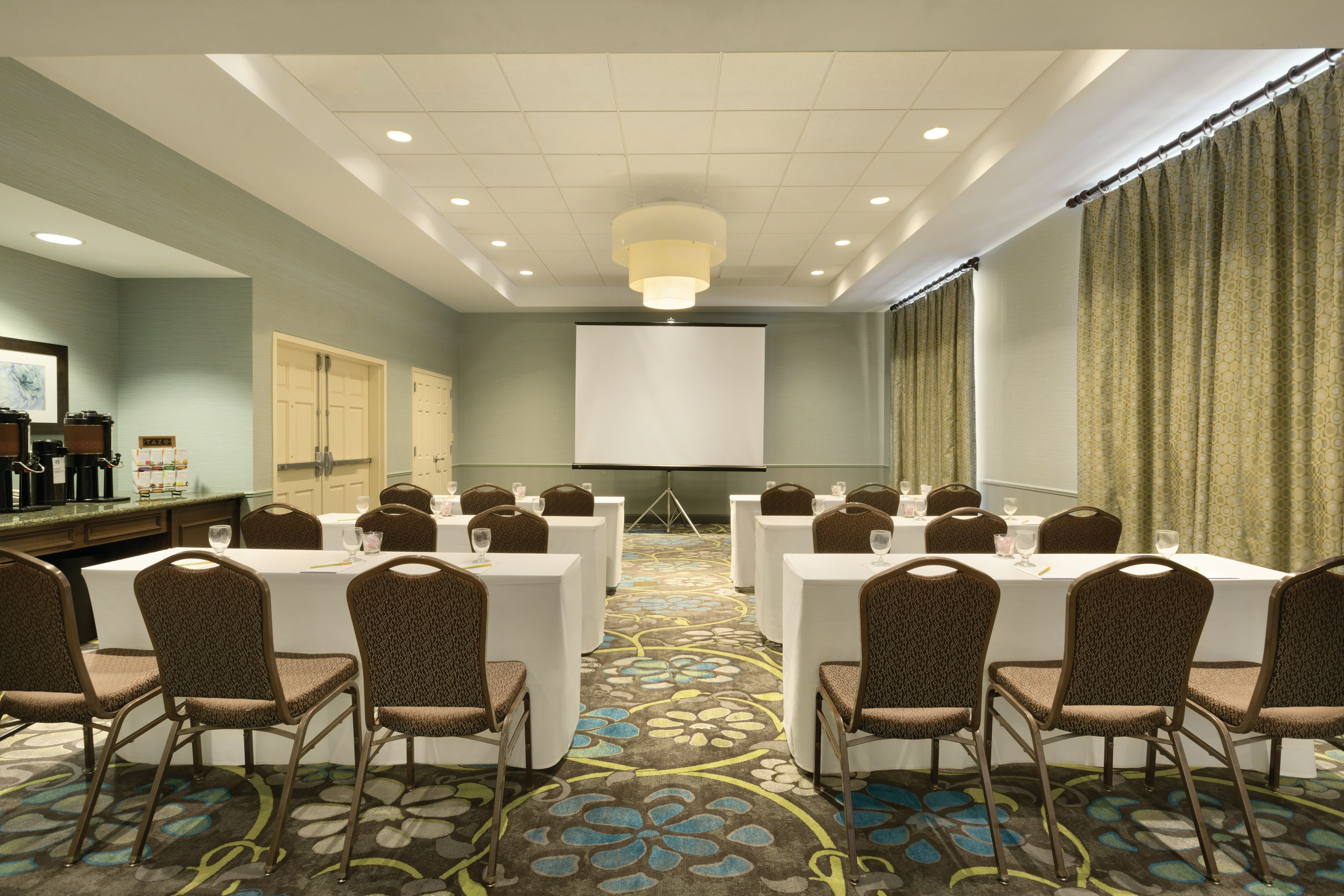 Hilton Garden Inn Worcester 13/16