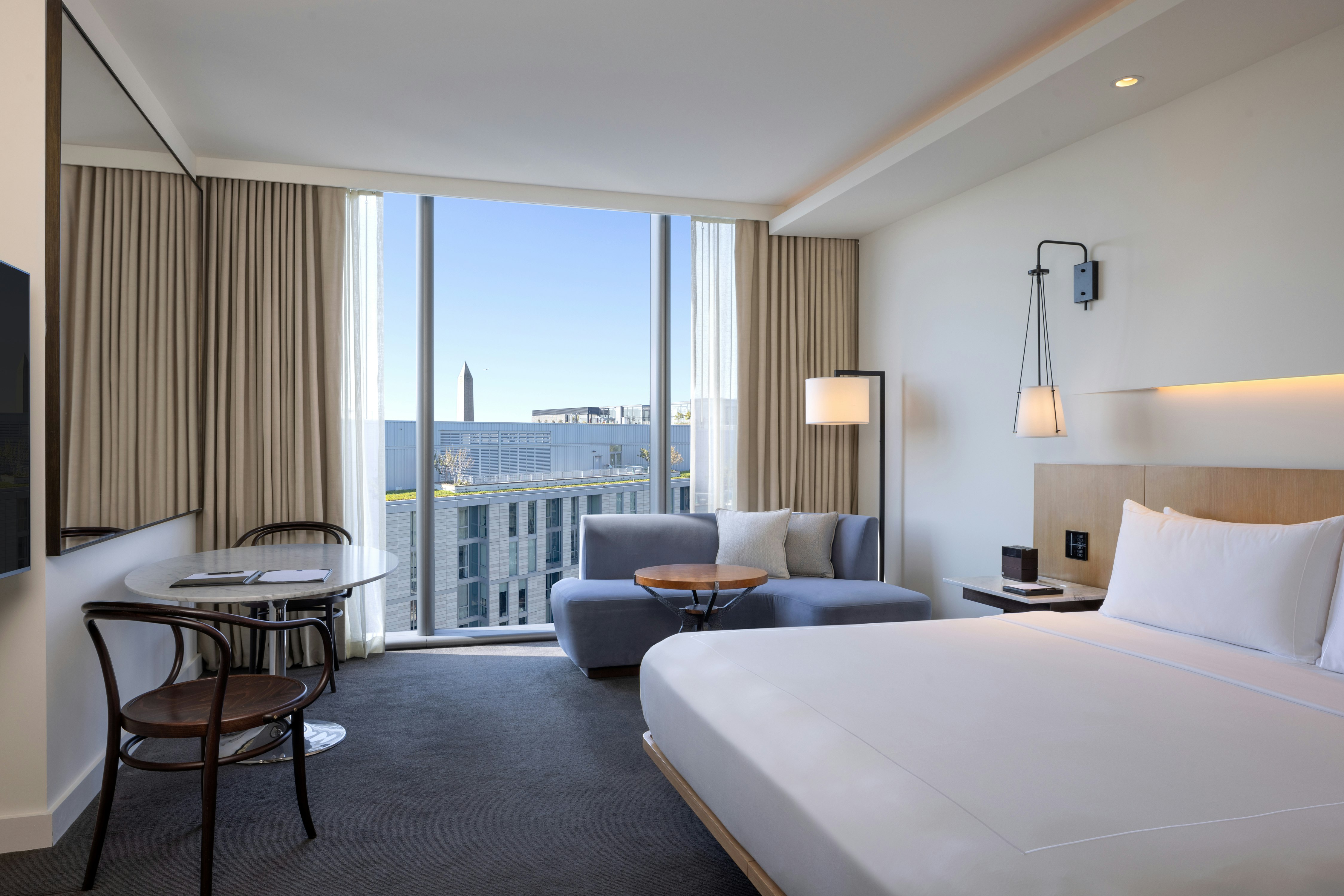 Capitol, Suite, King Bed