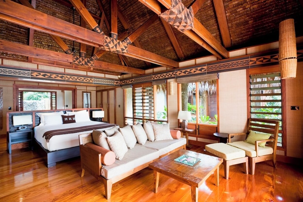 Bure, King Bed, Beach Front