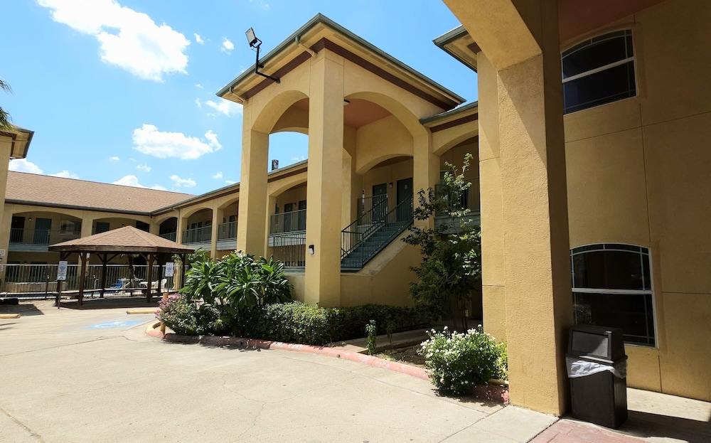Texas Inn and Suites - Rio Grande Valley 56/62