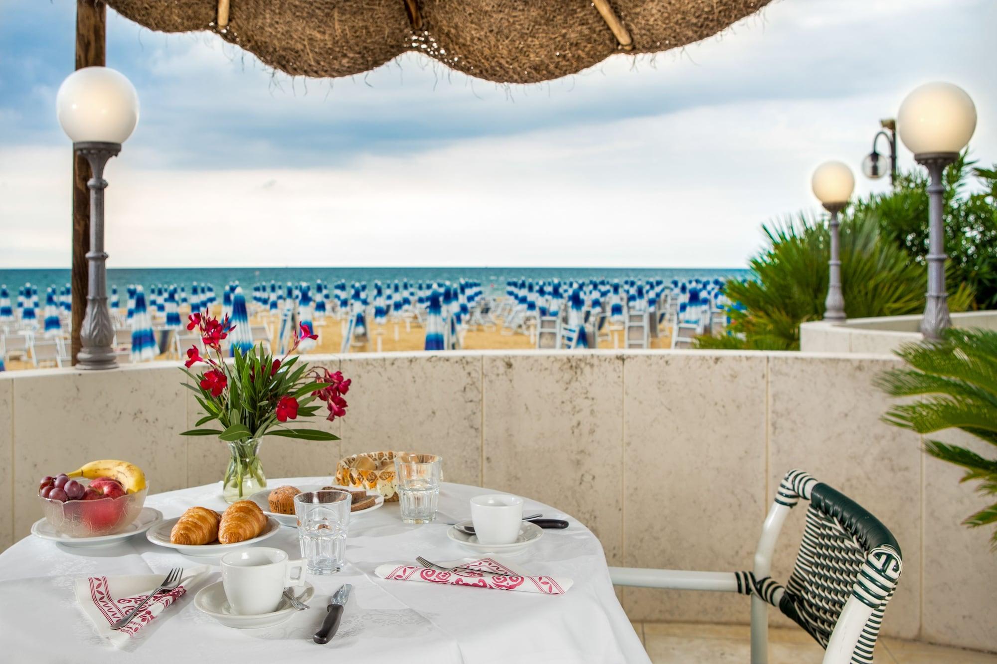 Hotel Montecarlo 15/27