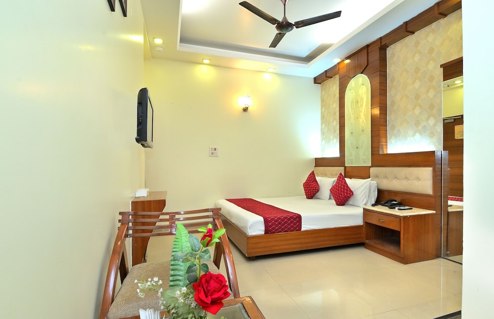 Aster Inn Hotel 9/37