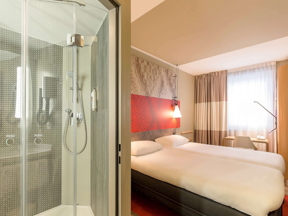 Ibis Geneve Centre Lac 7/53