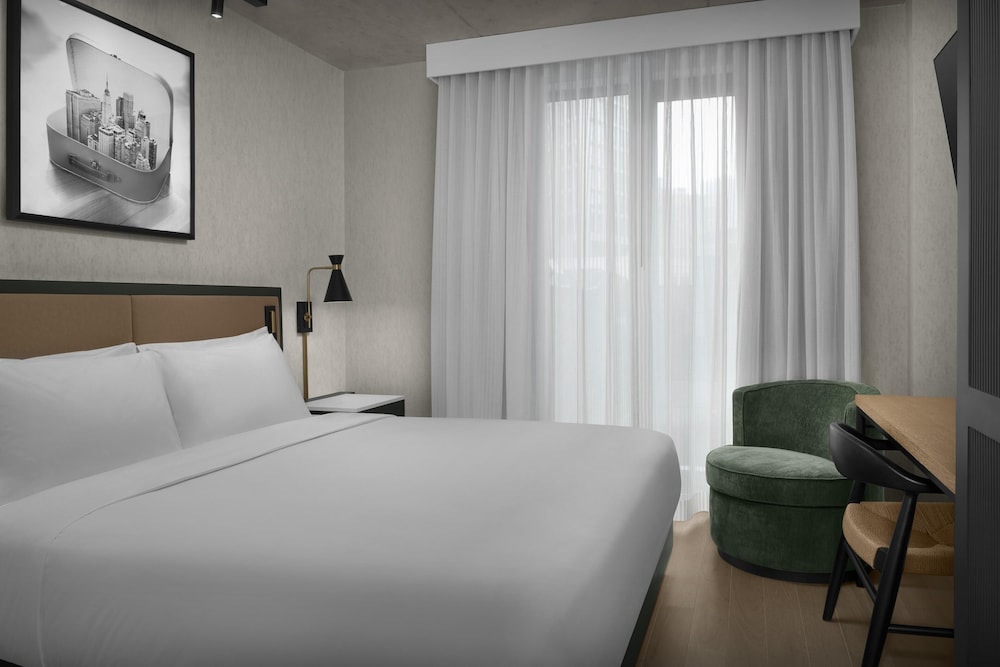 The Livingston, part of JDV by Hyatt 12/50