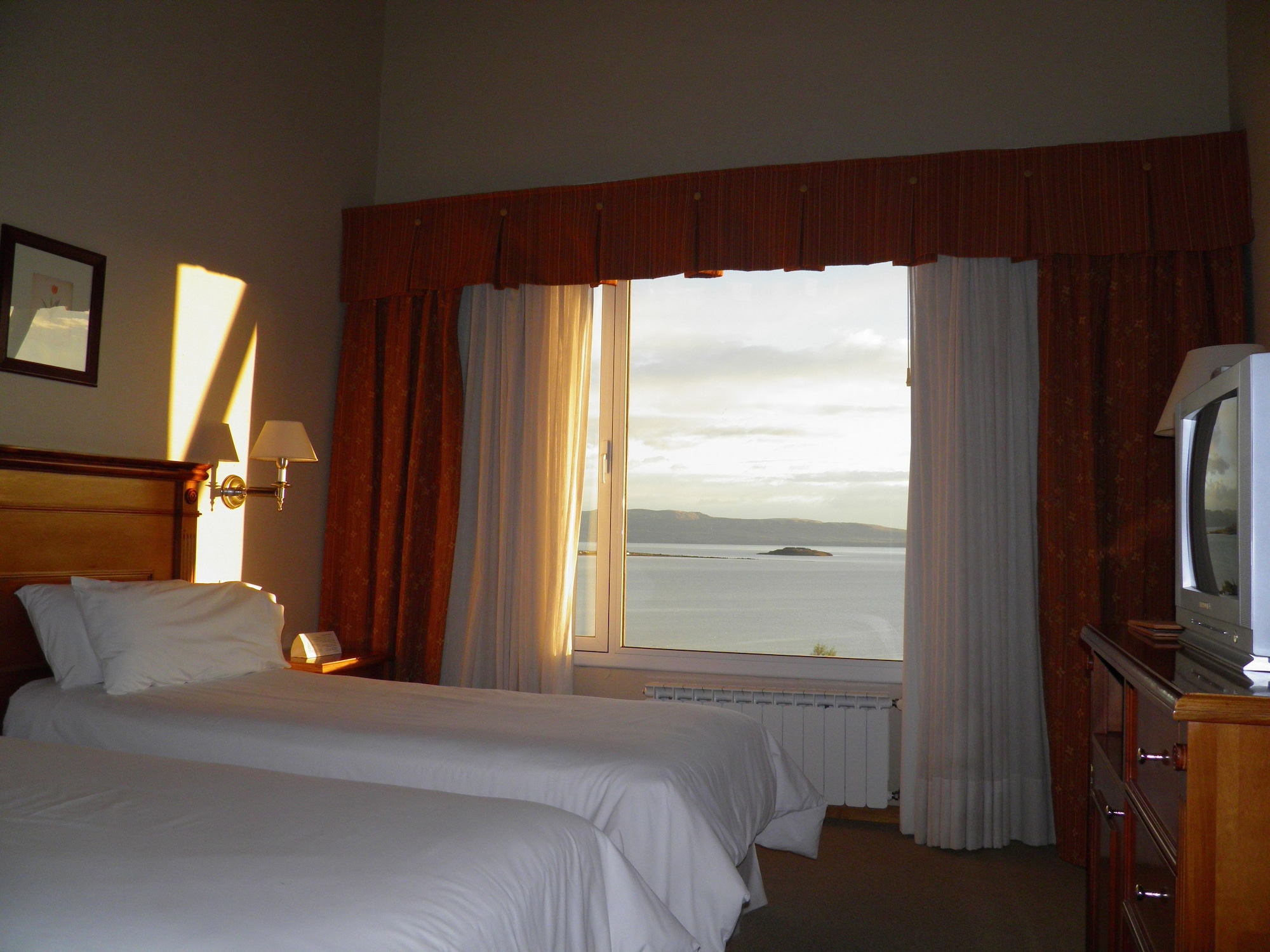 Room, Double Bed, Lake View