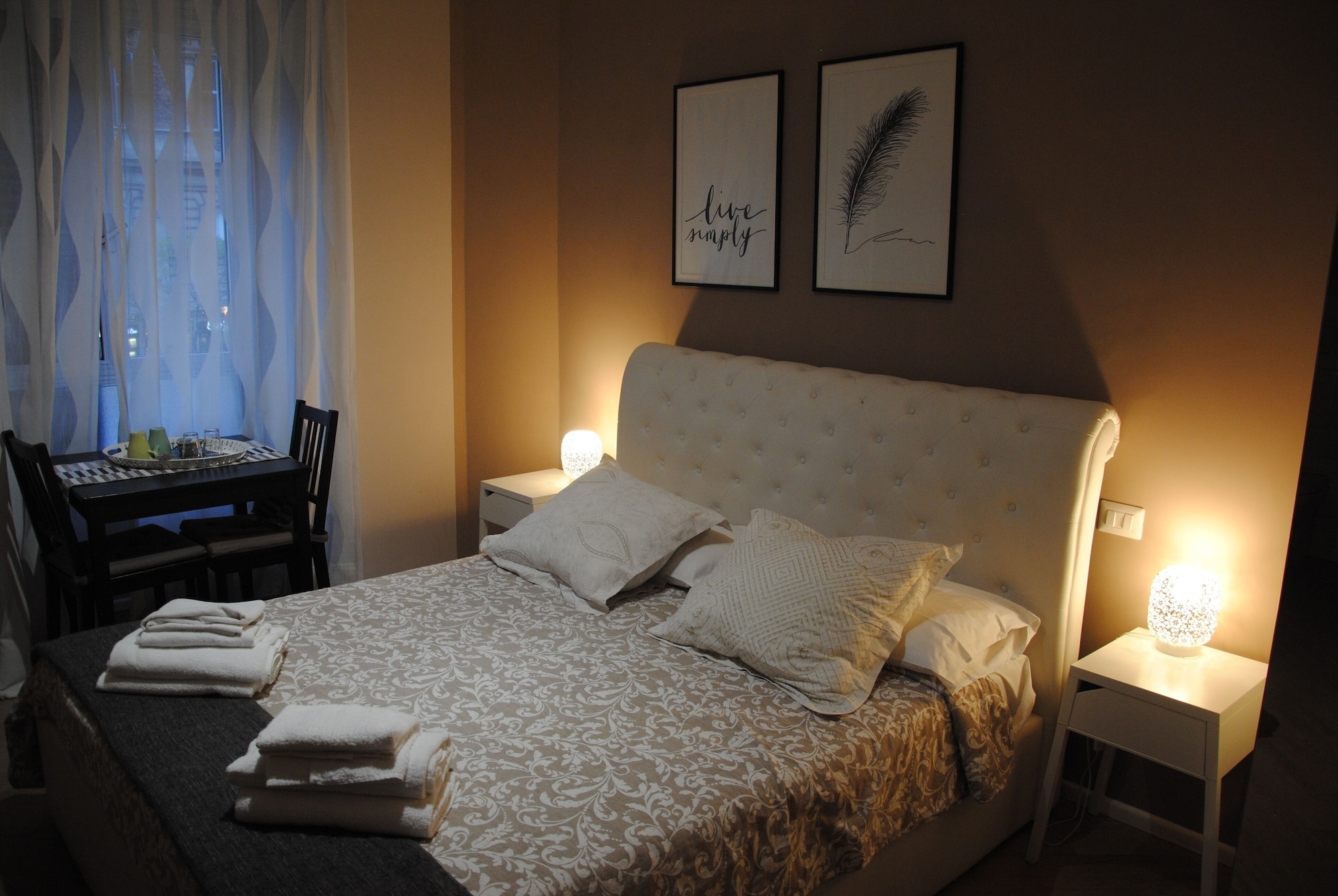 Superior, Queen Bed, Giulio Cesare View