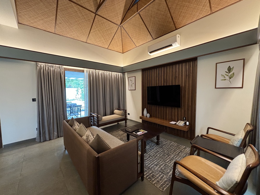 Golkonda Resorts Spa 27/49