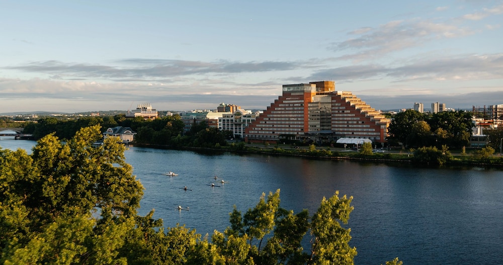 Hyatt Regency Boston / Cambridge 64/67