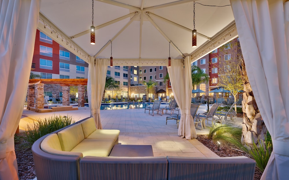 STAYBRIDGE SUITES GAINESVILLE I-75 50/68