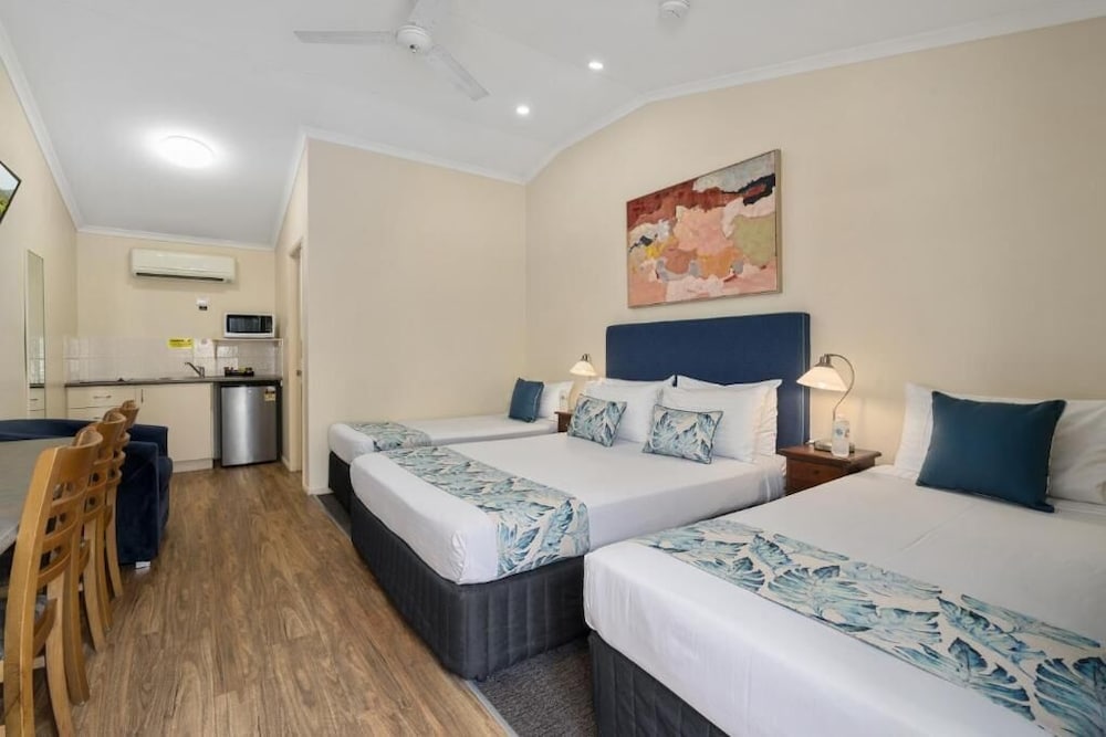 Family, Studio, Queen and Twin Beds
