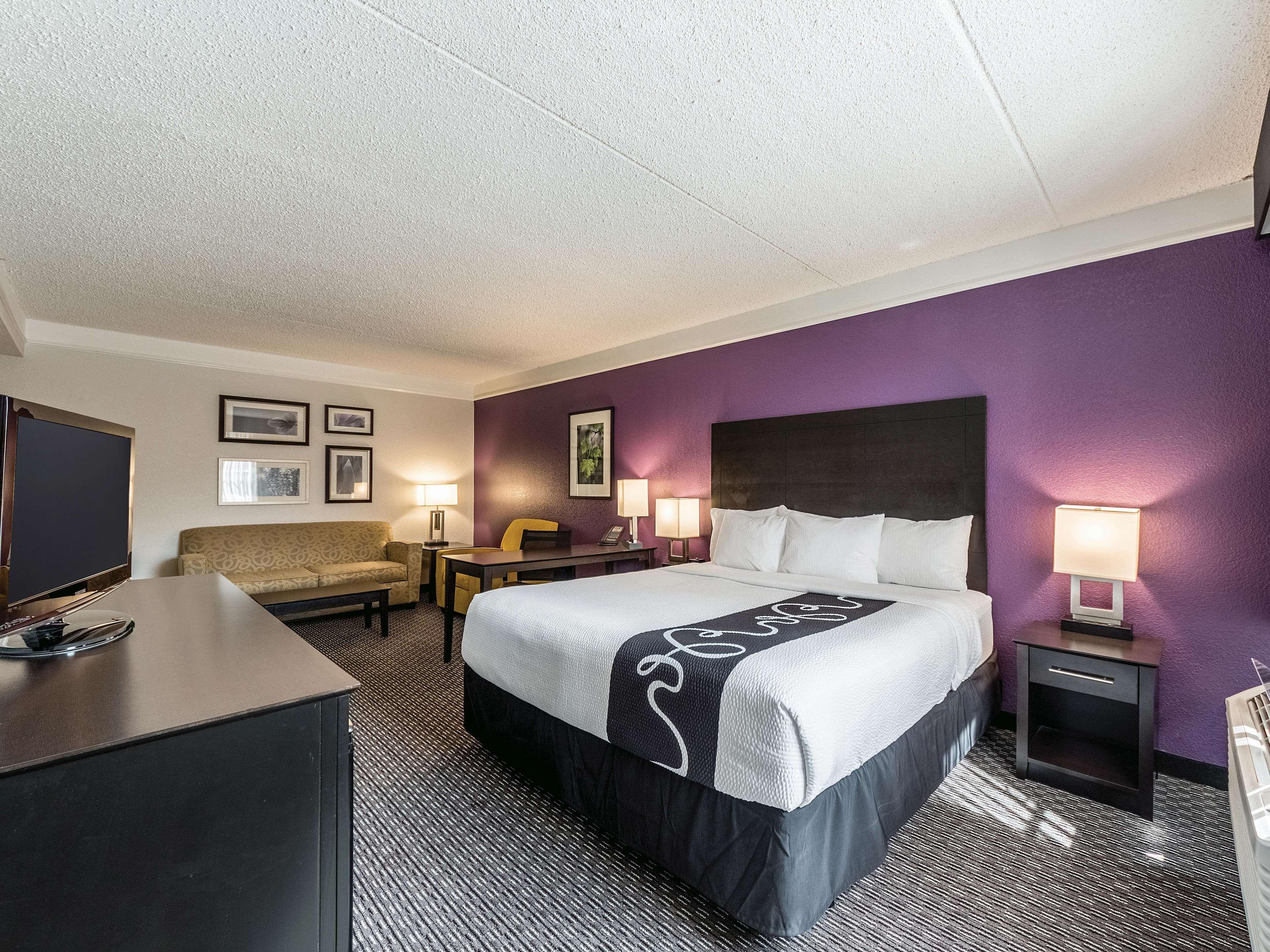 Room, King Bed