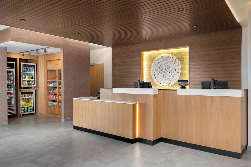 Fairfield by Marriott Inn & Suites Kansas City at The Legends 5/38