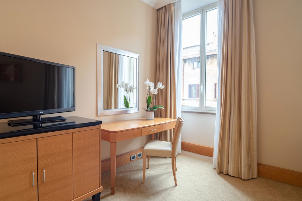 Room Mate Collection Mia Rome Colosseum 58/66
