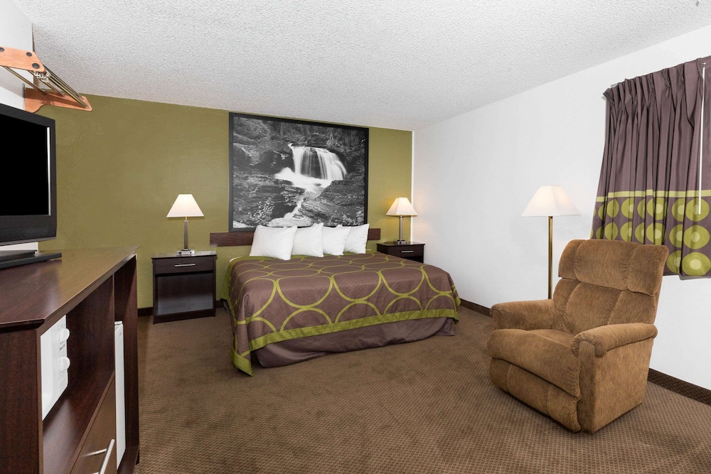 Super 8 Missoula Brooks Street 22/31