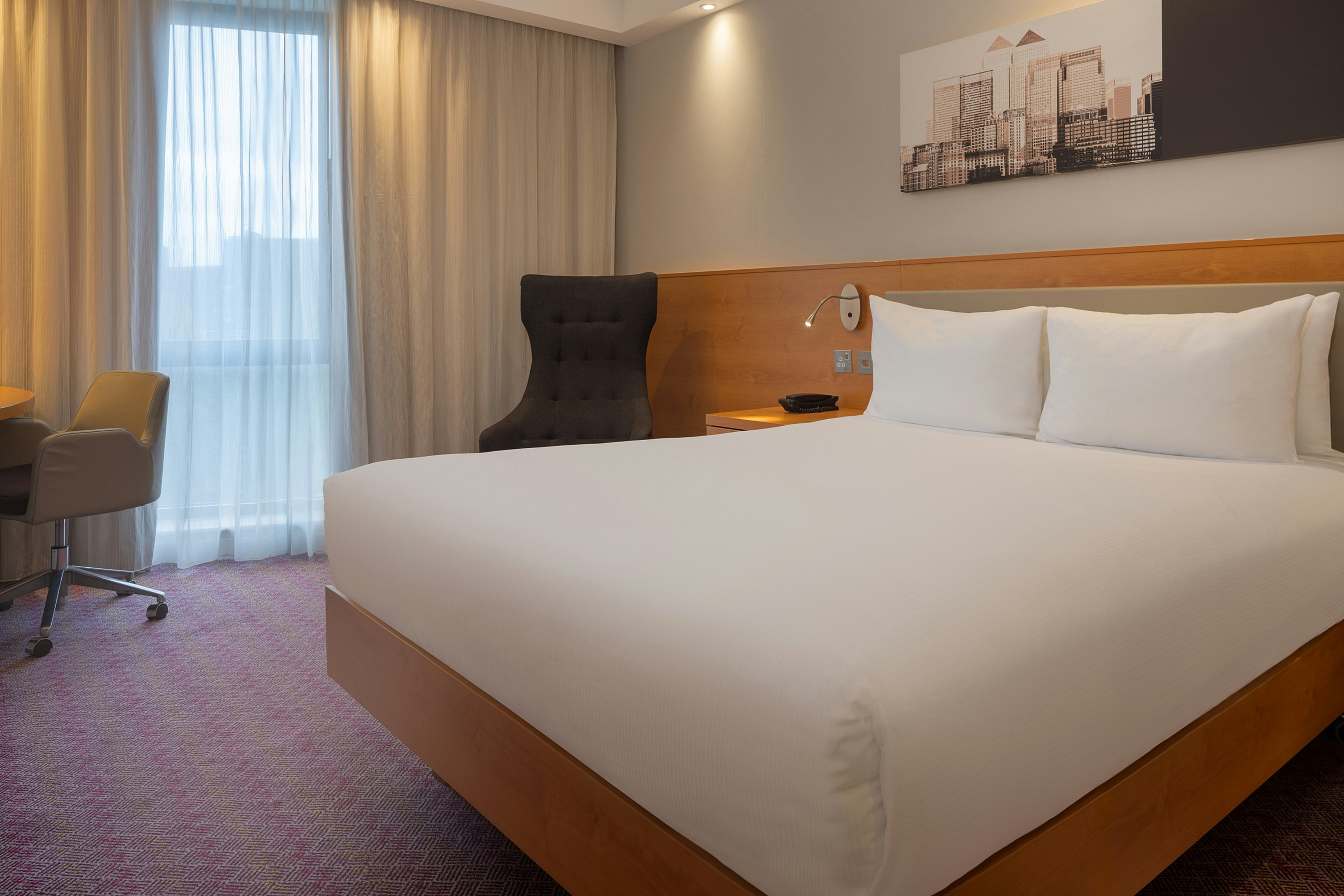 ROOM, QUEEN BED, WITH VIEW, SOFA