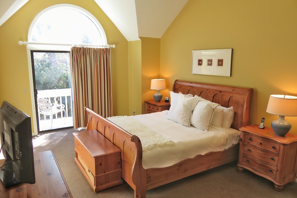 1 Bedroom, King Bed
