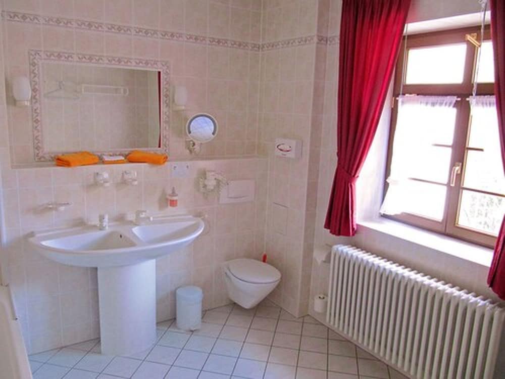 Romantik Hotel Burgkeller & Residenz Kerstinghaus 48/50