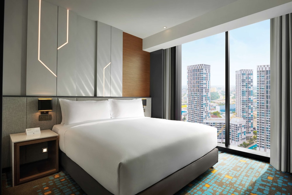 DoubleTree by Hilton Shah Alam i-City 9/76