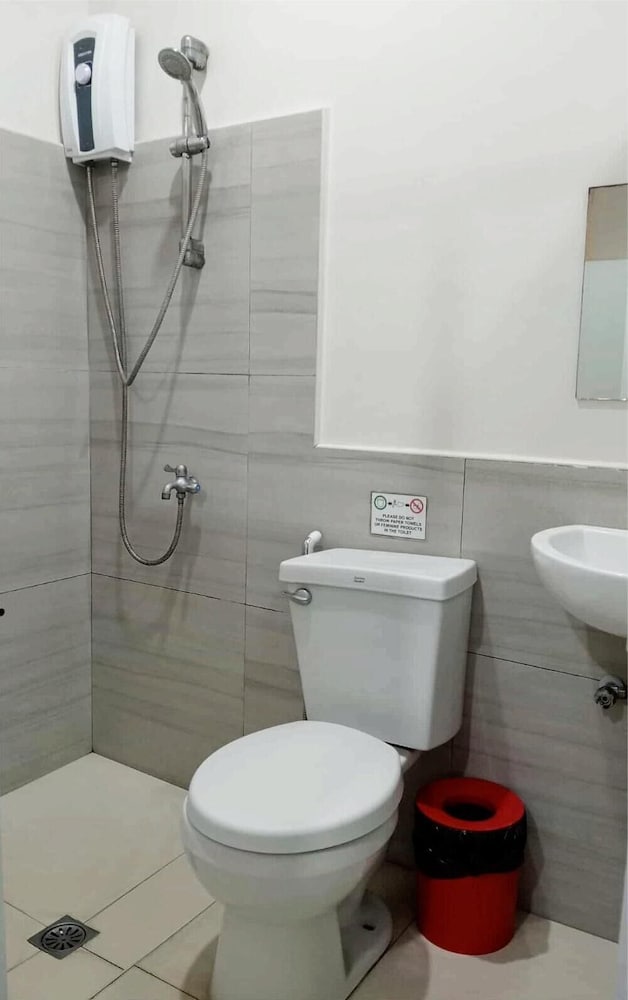 Sulit Budget Hotel 23/24