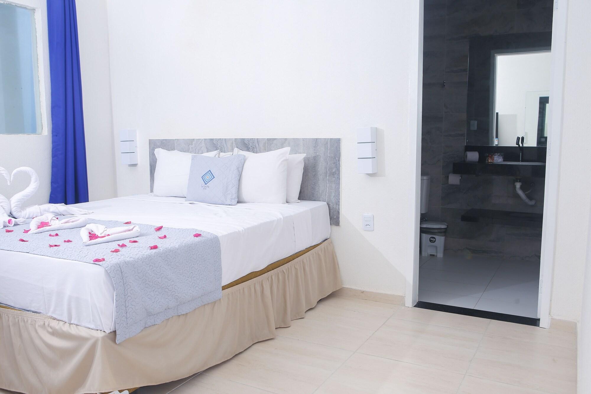 غرفة سوبيريور رباعية بشرفة، La Suite Praia 4/8