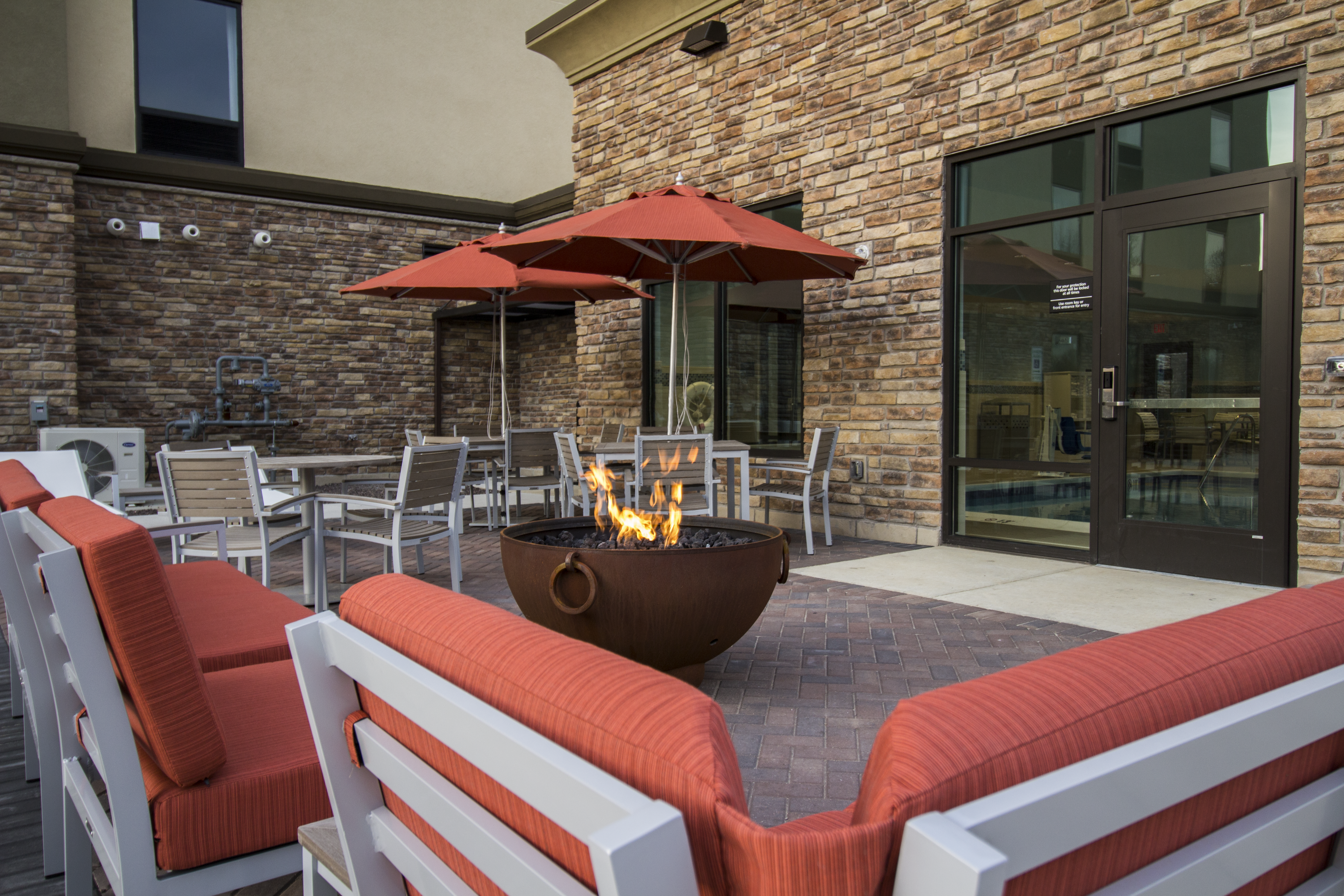 Hampton Inn Decatur/Mt Zion 42/43