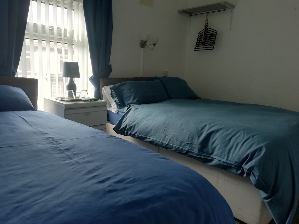 Trianon Guest House 4/30