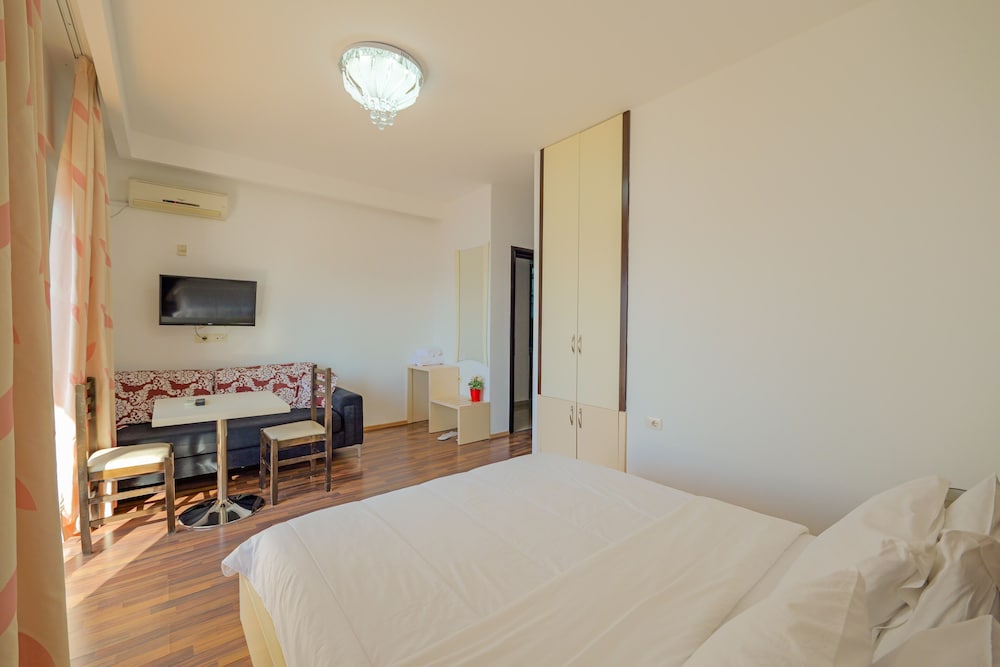 Hotel Iliria Sarande 32/67