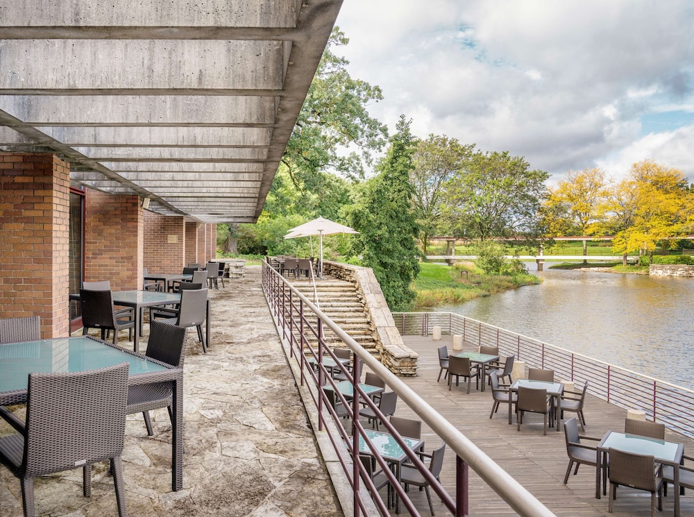 Hyatt Lodge Oak Brook Chicago 9/71