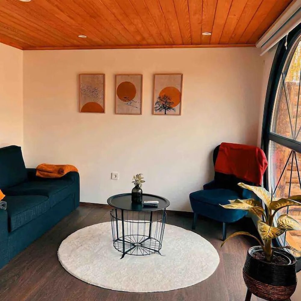 Pentalow Cabin 32/50