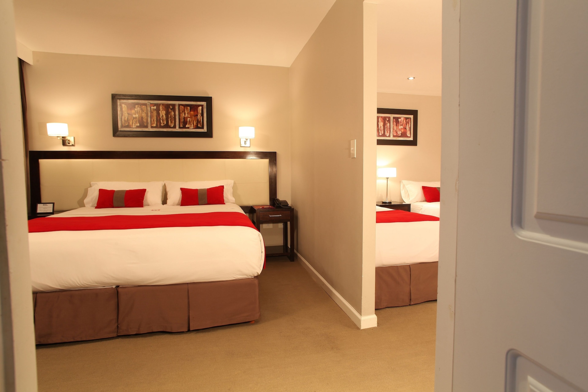 APARTMENT, DOUBLE OR TWIN BED, PRIVATE BATHROOM