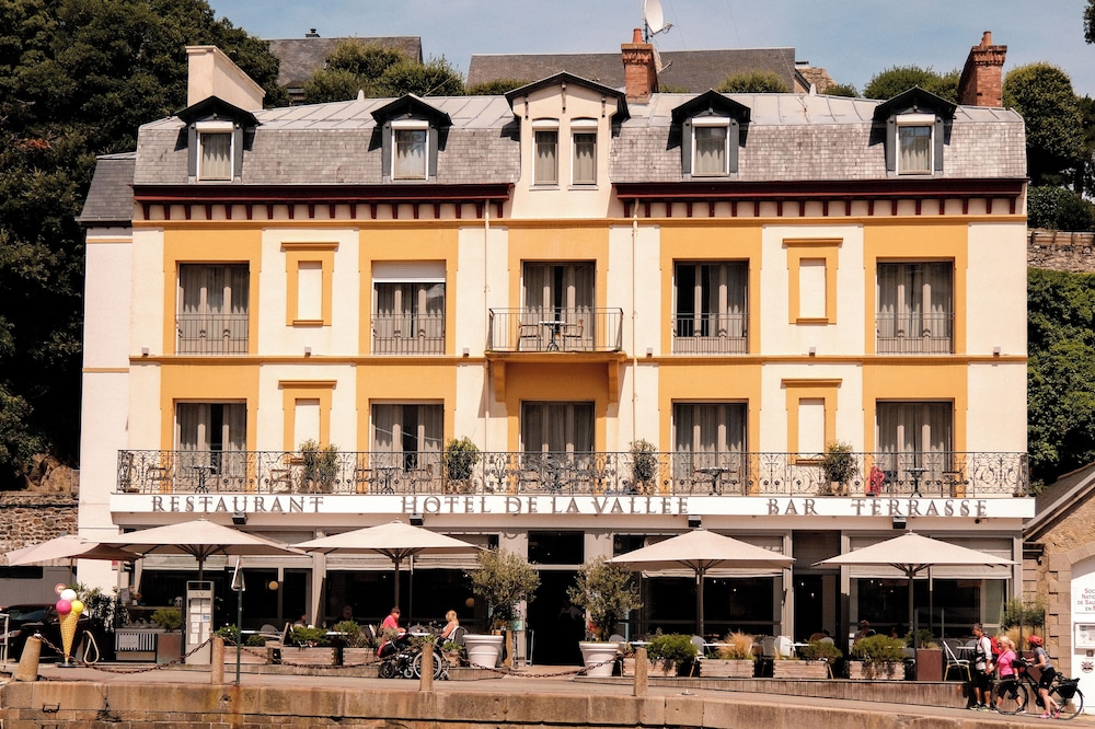 Hotel de la Vallee 2/47