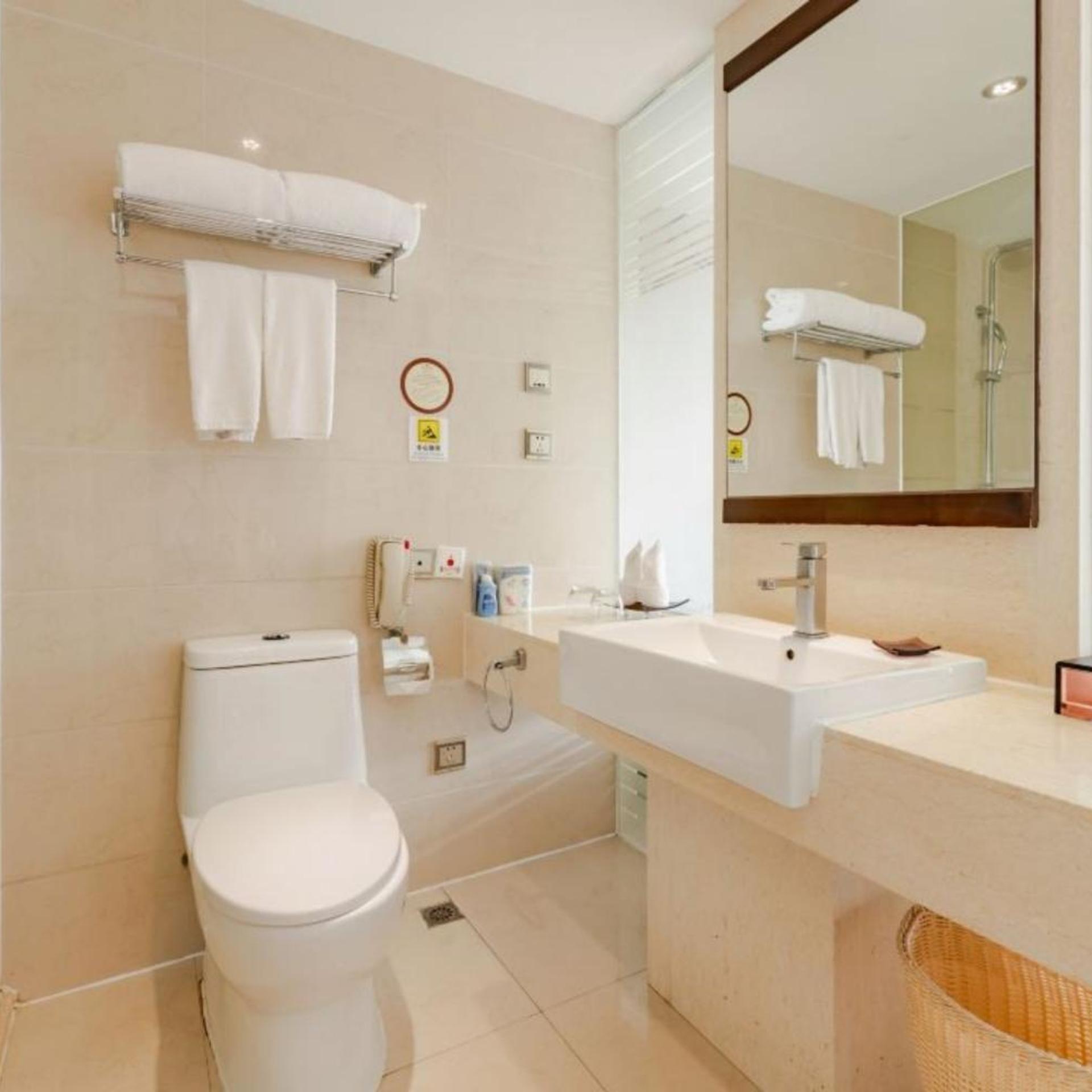 Barry Boutique Seaview Hotel Sanya 49/51