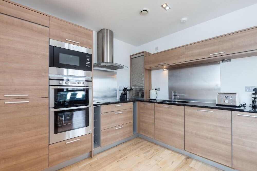 Stylish Penthouse Suite 3/17