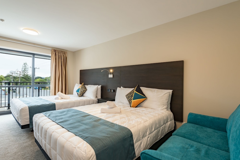 Dolphin Building, Blue, Superior, Studio, 2 Queen Beds