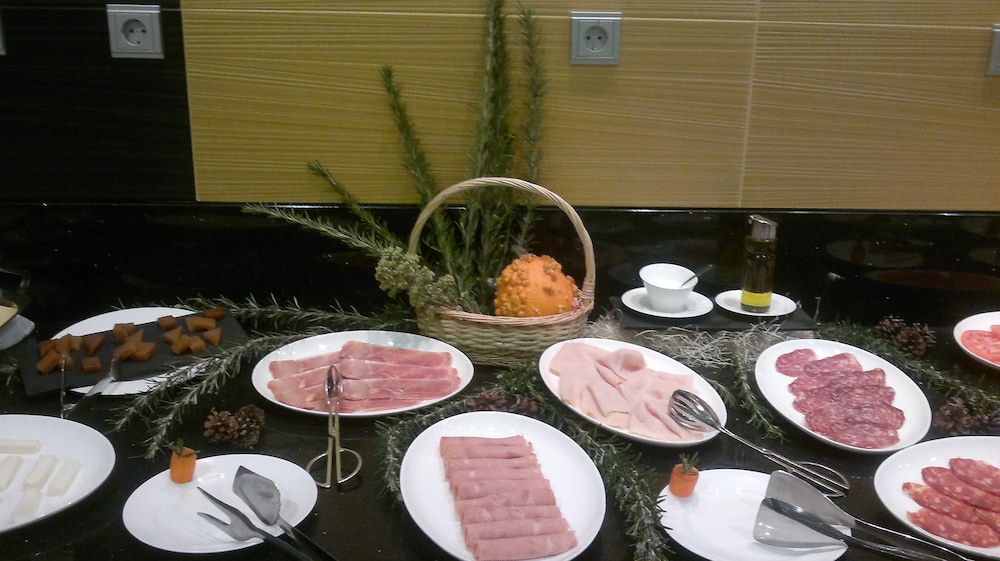 Hotel Ciudad de Ponferrada 48/72